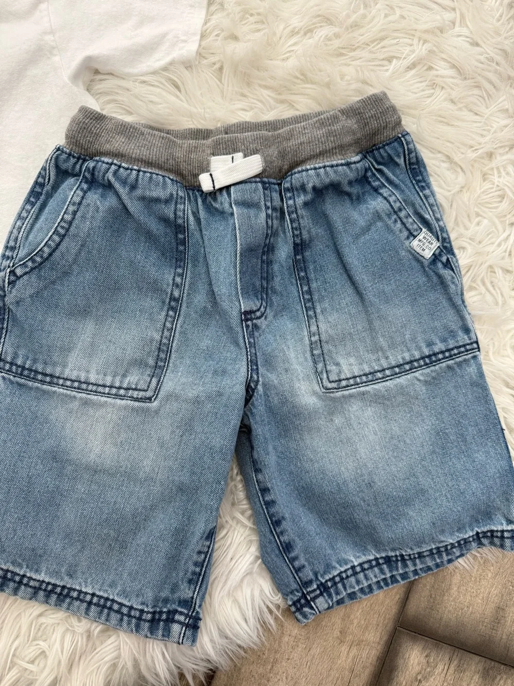 Cat Kid Comic Club T-shirt and Kids Denim Pull-On Shorts Summer Outfit
